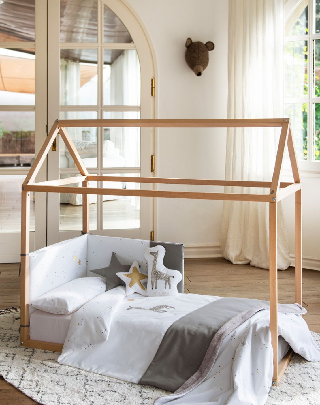 Colcha + protector cuna<br>RITA GRIS