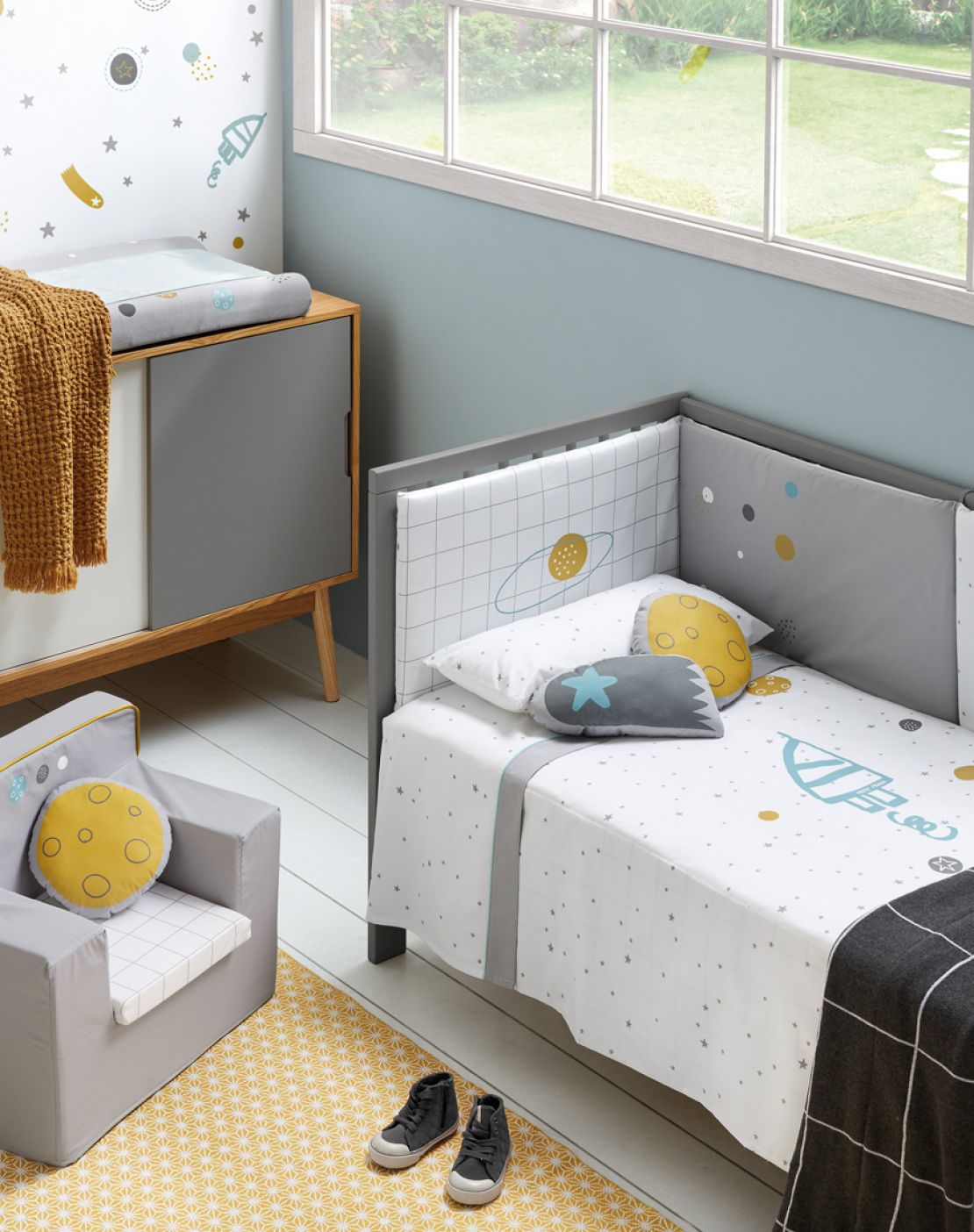 Colcha + protector cuna<br>ROCKET